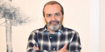 რუსმა ანტიპუტინისტმა მწერალმა საქართველოში არშეშვების გამო სასამართლოში სარჩელი შეიტანა