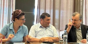 ,, ერთ საიდუმლოს გავამხელ-მაგიდას ხომ ხედავთ?” – რომან გოცირიძე