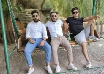 “სამივე კლასელები და მეზობლები იყვნენ. ამბობენ, გიო გუშინ ქორწილში მეჯვარე იყო და იქიდან მოდიოდნენო ” – ვინ არიან იგოეთში მომხდარი ავარიისას დაღუპულები?