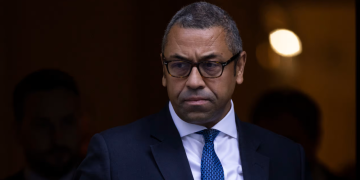 პუტინო, დააბრუნეთ თქვენი ჯარი შინ, დაასრულეთ ეს ომი ახლავე – ჯეიმს კლევერლი