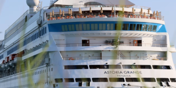 სოჭიდან წამოსული საკრუიზო გემი Astoria Grande დღეს დილით ბათუმში შემოვიდა