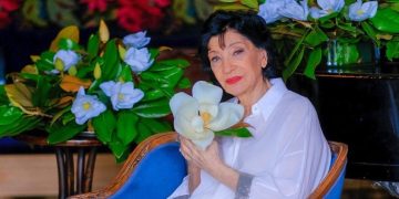 „გვინდოდა მისი სახელობის ყვავილი გვქონოდა.. თვითონ მაგნოლია აირჩია“ – ზურა შევარდნაძე ნანი ბრეგვაძის ვიდეოს აქვეყნებს