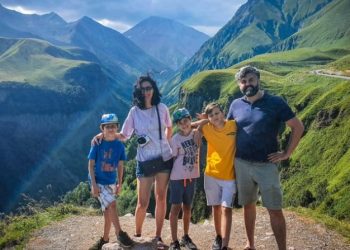 შოვში დაკარგულ ოჯახს ეძებენ