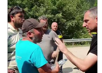 “ძმა მყავს შიგნით” – “ხმას დაუწიე” – “ამ ნაგავს პასუხი უნდა მოეთხოვოს” – ვიდეო შოვიდან