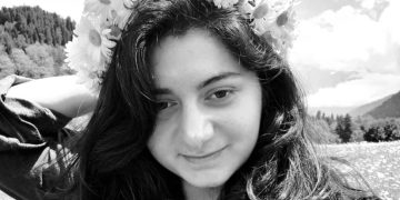 „გული იმხელა ჰქონდა, მეგონა, სამყაროში ყველა სანუგეშებელს ანუგეშებდა.. იშვიათად მინახავს თავის კუთხეზე ასე შეყვარებული ადამიანი“ – რას წერენ შოვში გარდაცვლილ მეგი გუტაშვილზე