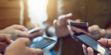 საქართველოში 15-დან 59 წლამდე ასაკის მოსახლეობის თითქმის 100%-ს მობილური აქვს – კვლევა