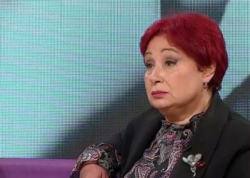 არ ვიღებთ დირექტორს, რომელმაც ხმა მისცა “რუსულ კანონს” – მწერლები ქეთევან დუმბაძის წინააღმდეგ