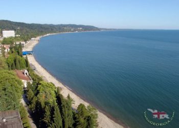 ოკუპირებულ აფხაზეთში პირველი აგვისტოდან საზოგადოებრივ ადგილებში საცურაო კოსტიუმებით სიარული აიკრძალა