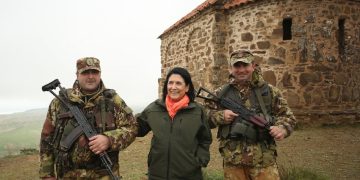 “გარეჯის გარშემო ატეხილი ამბავი ხელოვნურად და უტიფრად წამოიწყო მადამ გათხარომ” – ნინო კალანდაძე