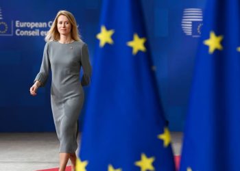 ესტონეთის პრემიერმინისტრი ქმრის “რუსული ბიზნესების” გამო პარლამენტში დაიბარეს