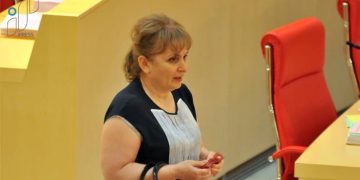 “სახელგატეხილი ნანა გვარიანად უტეხავს სახელს უკვე “ოცნებასაც” და ხელისუფლებასაც!” – რუსუდან წერეთელი