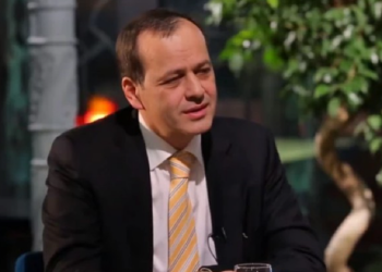 “არჩილ მესტვირიშვილს ისედაც 2 თვე ჰქონდა დარჩენილი და სად მიდიოდა? ეს პოპულიზმია” – ლაშა პაპაშვილი