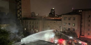 იწვის კინოფირების საცავი – ცეცხლის ჩაქრობას რამდენიმე ეკიპაჟი ცდილობს