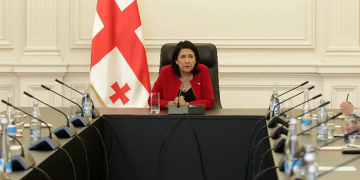 პრეზიდენტი EU-ს და დიდი ბრიტანეთის ელჩებს და აშშ-ის ელჩის მოვალეობის შემსრულებელს შეხვდა