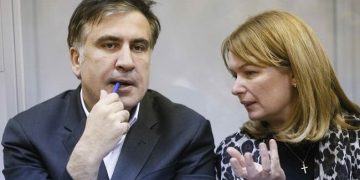 „სანდრას მამასთვის, ედუარდისთვის ეს არ იყო დიდი ხარჯი, მას ჩემთვის დღემდე ვერ უპატიებია მატერიალური ზიანის მიყენება“ – რას იხსენებს სააკაშვილი