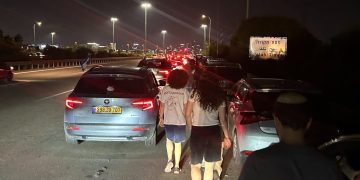 “10 ათასი ადამიანი მოვიდა დაკრძალვაზე, ესაა ისრაელი” – მამუკა დავარაშვილი