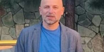 “არაფერს ვერჩი, ჯიგარი იყო, მაგრამ რუსთაველის სახელობის არ გვაქვს, ალბათ, ამდენი რამე თბილისში” – მეტრეველი