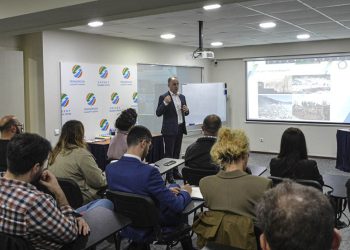 დავით ნარმანიამ ენერგეტიკის სასწავლო ცენტრის კურსის მონაწილეებისთვის ენერგეტიკული ბიზნესის შესახებ ლექცია წაიკითხა
