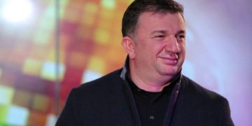 “გვქონდა საშუალება და მივაქირავეთ” – რას ამბობს თელავის თეატრის სამხატვრო ხელმძღვანელი პაატა გულიაშვილი “ალტ-ინფოსთვის” შენობის დათმობაზე?