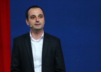 “ფონდ ქართუ”-ს მორიგი საეჭვო გარიგება” – ირაკლი აბესაძე