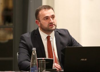 “ეს არის თავიდან ბოლომდე დიდი სიცრუე” – გიორგი კალანდარიშვილის პასუხი ოპოზიციას