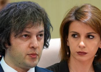 “არც პოლიტიკოსი ხარ და არც არაფერი, სირცხვილია, ღირსების ამბავია” – კობახიძე ჩუგოშვილს