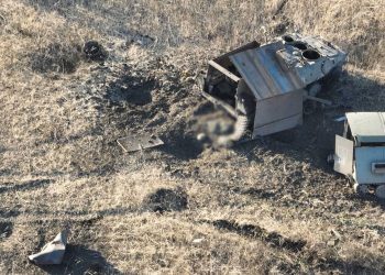 “რუსებმა შეტევაში გამოიყენეს აი ეს “რაღაცა” – აისისის კამიკაძეები უფრო დაცულები არიან ხოლმე თავიანთ დრანდულეტებში” – ფოტოები