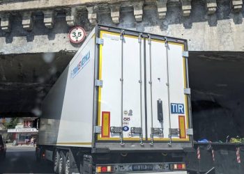 1-ლი იანვრიდან, პიკის საათებში, დიდი გაბარიტების მქონე ავტომობილების გადაადგილების შეზღუდვა იგეგმება