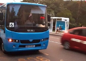 6 წლის ბავშვს, რომელსაც სხეული დაეწვა, ავტობუსის რადიატორის დაშლაში სდებენ ბრალს – დეტალები ბათუმიდან