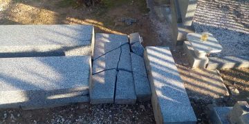 დარბეული საფლავები – “დავიჯერო ახლა საფლავებიდან ქვებსაც იპარავენ?!”