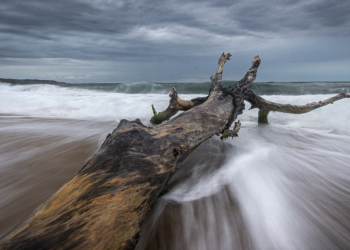აჭარაში ცვალებად მოღრუბლულობას დღესაც ელიან და ზღვაზე კვლავ შტორმია მოსალოდნელი