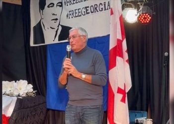 სააკაშვილის ბიძა: „რატომ ვამბობთ საჯაროდ უარს არამშვიდობიან გზაზე? სად გინახავთ ისტორიაში ძალით წართმეული ტერიტორიის მარტო მშვიდობიანი შელოცვების გზით დაბრუნება?“