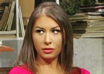 “ასე ყველაფერში გემოვნებიანები და პროფე-სირები რა დედებმა გშობათ კეთილი შურით მშურს” – კაჭკაჭიშვილი