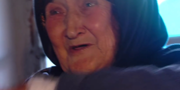 “შვილის წამებით სიკვდილს მაყურებინა… არ ვაცოცხლებ, თუ არ დასჯიან, ჩვენ დავსჯით” – მოკლულის დედა