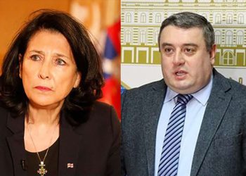 “პროვოკაციაა” – რექტორი თვლის, რომ პრეზიდენტის წერილის გარეშე, სტუდენტებს ხელმოწერებისთვის, შენობაში მაგიდებს ვერ დაადგმევინებს