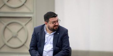 „ყველაფერი უკუღმა დაგიტრიალდათ!“ – დიტო სამხარაძე ოპოზიციას