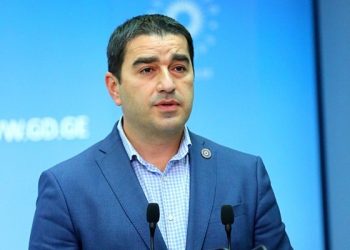 არასწორია, როცა ზურაბიშვილი ერევა საკანონმდებლო ორგანოს კომპეტენციებში – პაპუაშვილი