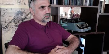 ,, წამოვიღე. მოვიტანე სახლში. გადავშალე და ეგრევე დამცეცხლა” – რას წერს რამაზ გიგაური