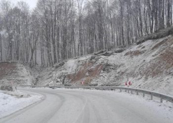 თოვის გამო, საჩხერე(სარეკი)-უზუნთა-შქმერი-ზუდალის გზაზე შეზღუდვები დაწესდა