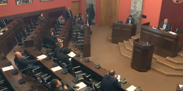 რეზოლუცია, რომლითაც პარლამენტს ოკუპანტების მირ საქართველოს მოქალაქეების მკვლელობა უნდა დაეგმო, “ოცნებამ” დაბლოკა