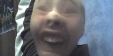 “ჩამოვიმხეთ ეს კოლგოტკები თავზე და მეზობელ კორპუსს მივადექით, თან გვრცხვენია, თან მივილტვით” – ისტორია სოციალური ქსელიდან