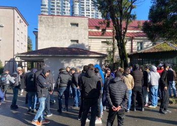 გრიგოლ ბესელიას მუქარაში ადანაშაულებენ – აქცია აჭარის პოლიციის მთავარ სამმართველოსთან