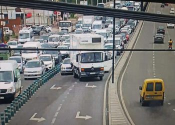 თბილისის გარკვეულ ტერიტორიებზე, 08:00-დან 11:00 და 17:00-დან 20:00 საათამდე დიდგაბარიტიანი ავტომობილების მოძრაობა აიკრძალება