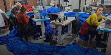 თბილისში ევროკავშირის მსოფლიოში ყველაზე დიდ დროშას კერავენ