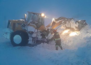 მაშველებმა გოდერძის უღელტეხილზე, თოვლში ჩარჩენილი 8 ადამიანი გამოიყვანეს