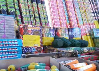 “აიკრძალოს პიროტექნიკის გამოყენება” – მოქალაქეები ხელისუფლებას მიმართავენ