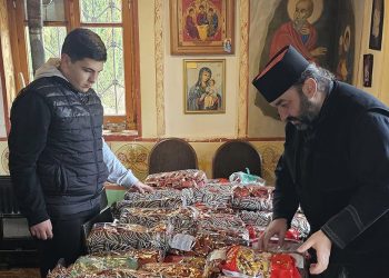 “საახალწლოდ შოკოლადების ნაწილი უკვე მზად არის, უთხარით ყველა შეჭირვებულ ოჯახს…” – მღვდელი ლევან ჯიქური