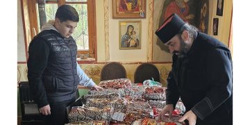 “საახალწლოდ შოკოლადების ნაწილი უკვე მზად არის, უთხარით ყველა შეჭირვებულ ოჯახს…” – მღვდელი ლევან ჯიქური