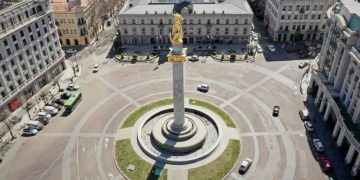 თავისუფლების მოედანზე საავტომობილო სივრცე უნდა შემცირდეს, მოედნის ცენტრში სკვერი მოეწყოს – Ramboll-ის რეკომენდაცია