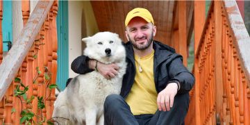 “იმ ცხოვრებაში ძაღლი იქნება თეთრი ფრთებით და ლაპარაკი ეცოდინება და ძაღლს, თავში ტყვიით და ზურგზე ფრთებით, საკუთარი მკვლელი ეყვარება” – გიორგი კეკელიძე